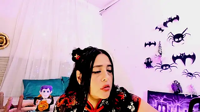 lilahSweet的直播画面
