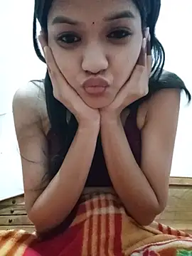 Yourindianmuse live cam on Stripchat