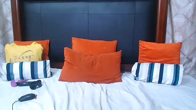 kinkyboobs12