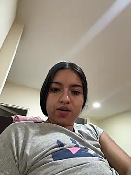 DulceCaroX live cam