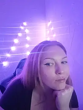 Katy_Brie live cam on Stripchat