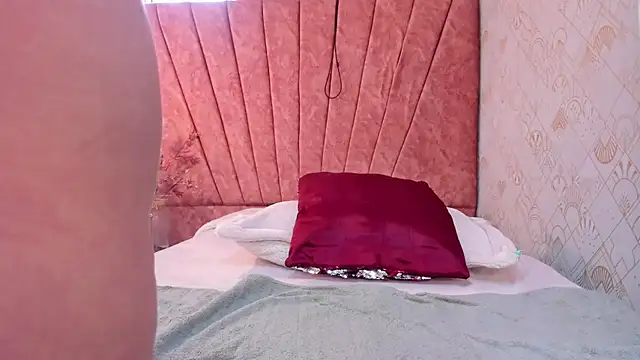 Zoe__Taylor__