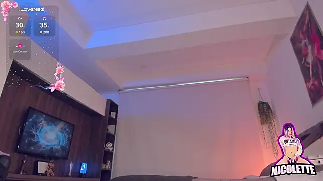 nicolette_tay webcam