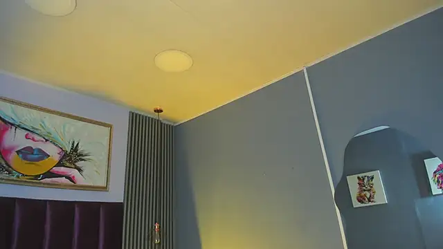 LauraAristizabal live cam on StripChat