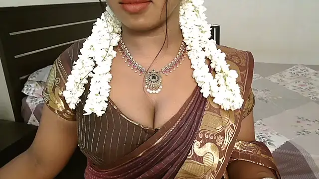 Dhiyapink live cam