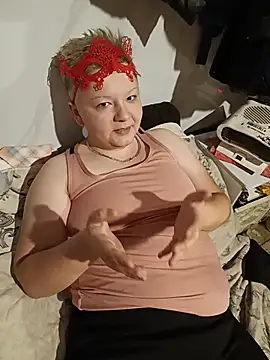 Tina_Mirabella live cam on Stripchat