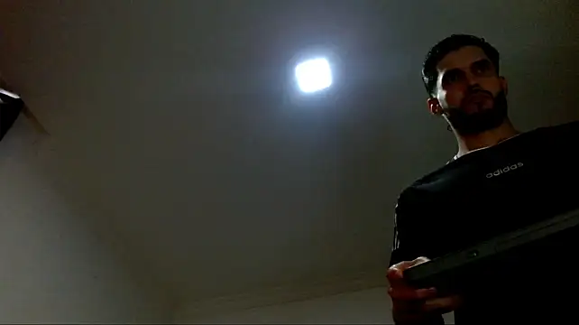 Noah_jhonsonn live cam on Stripchat