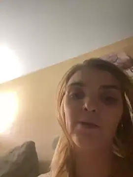FlirtyLolaa live cam on Stripchat