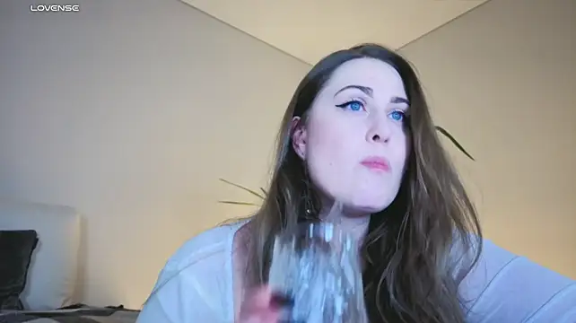 Miss_Magic_Eyes_ live cam