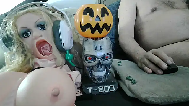 messi_syssy live cam on Stripchat