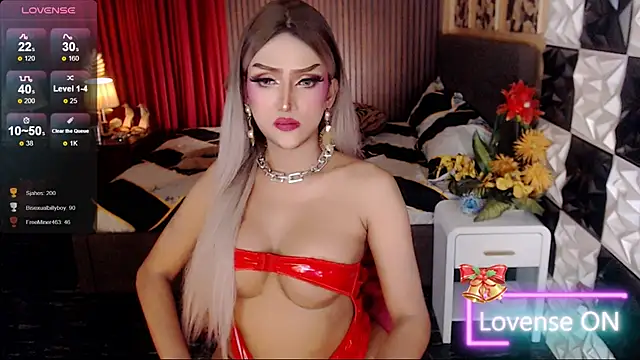 MassiveHorseCockTrans live cam on Stripchat