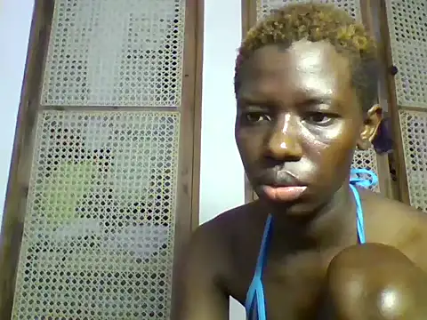 Goldy_petite
