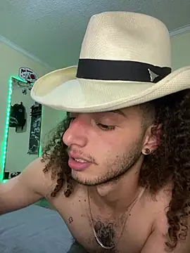 top_white live cam