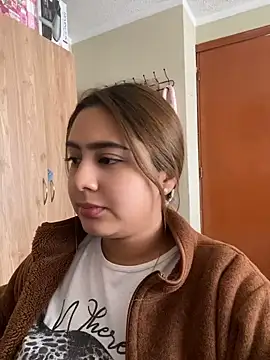 Miabonnett_ live cam on Stripchat