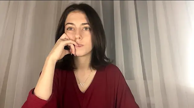 JessicaRomjue live cam on Stripchat