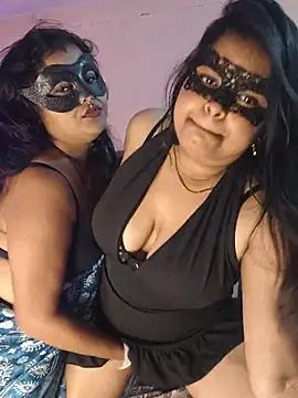 Naughty_Kayra en live webcam