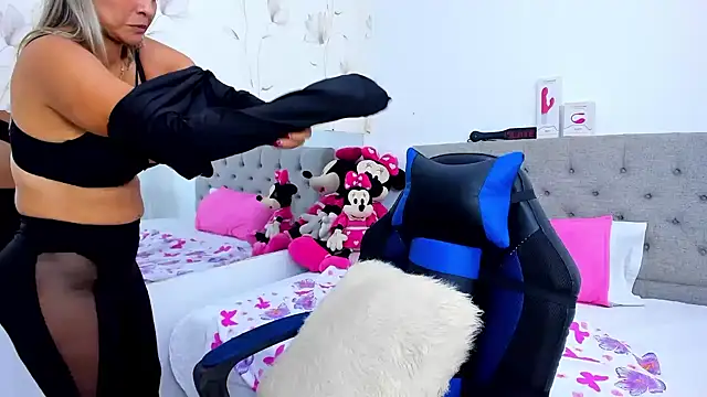 milf_bigass_的直播畫面