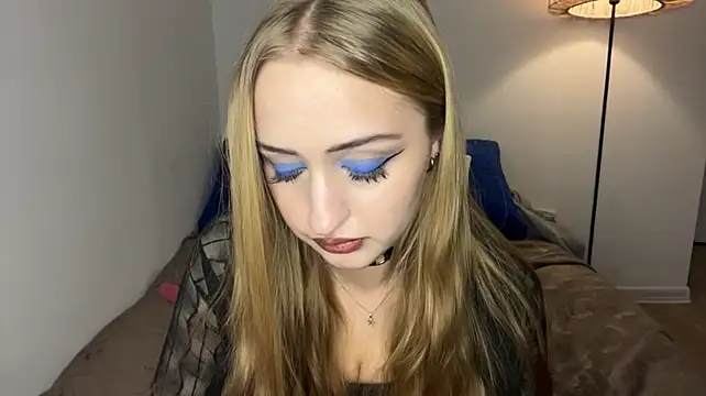 SexyLuxymur live now