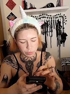 divine_eve