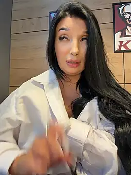 Tisha_Busty