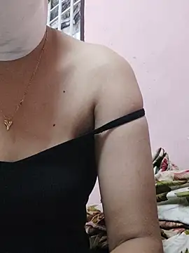 Anjali-8905