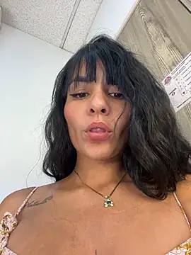 LuxeBrunetteXXX