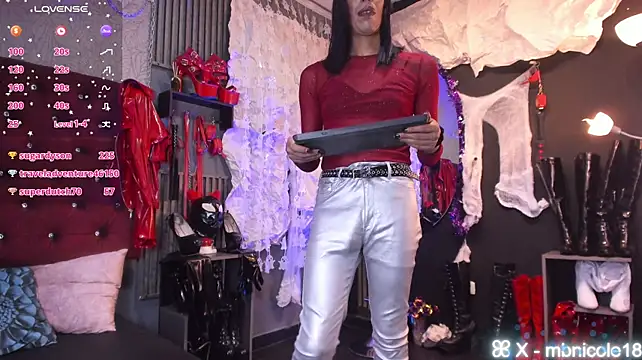 missnicolesds's live room