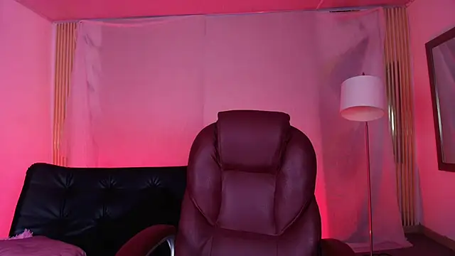 Niina_Garcia live cam on Stripchat