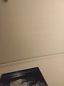 dolcenick live cam on Stripchat