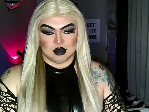 michellevixen922 live cam on Stripchat