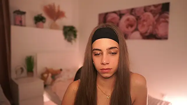 OliviaMoretti的直播畫面