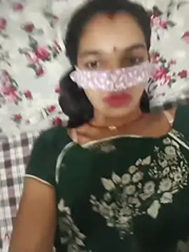 Sweet_Sharma09 live cam on Stripchat