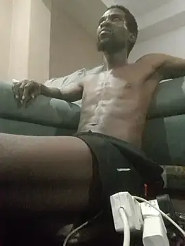 koolbend live cam on Stripchat