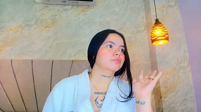 Mia_candy_0