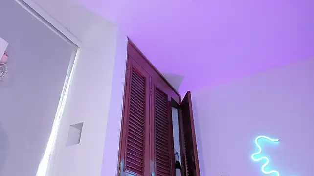 Londonttipton live cam preview