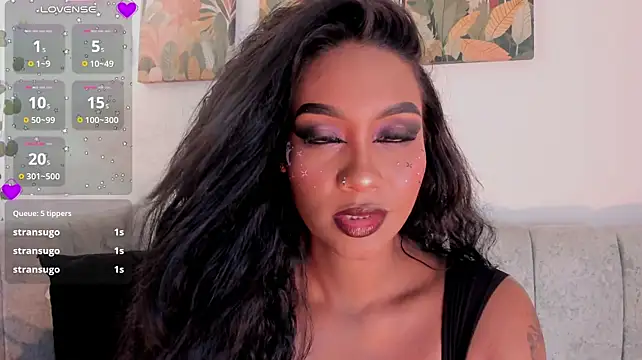 miaebony__