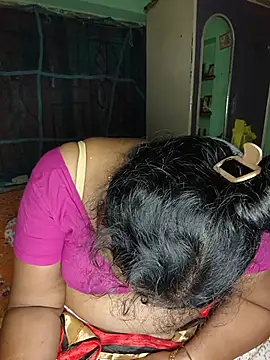 Husn_Malika77