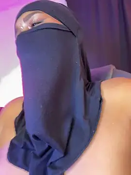 mia_roose_02