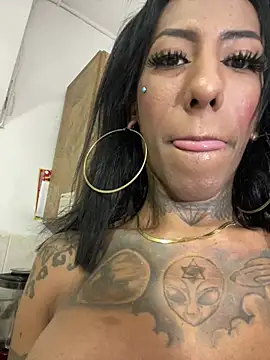 Taty_BigCock_Ts
