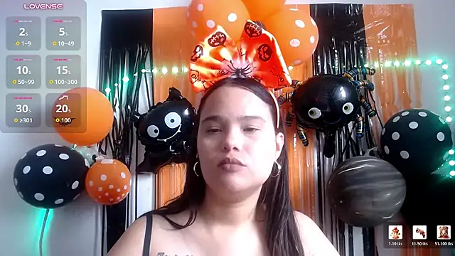 nicolle_jenifer live vor der Cam