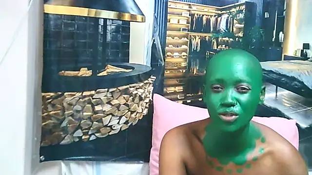 EbonyOlive69