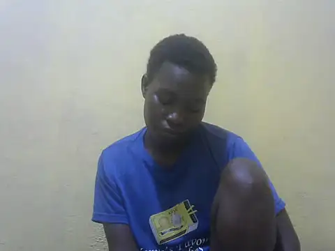 Cute-lover1 live cam on Stripchat
