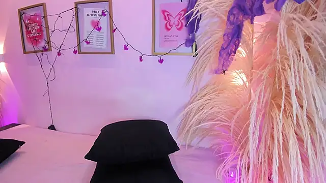 MiaaCarter_
