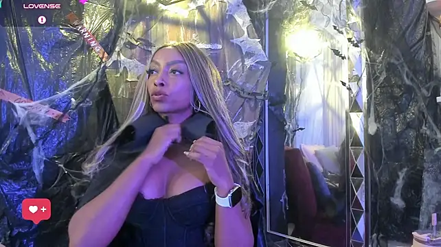 BriannaChelsea live cam on Stripchat