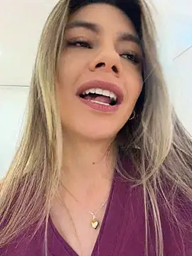 alicee16 live cam
