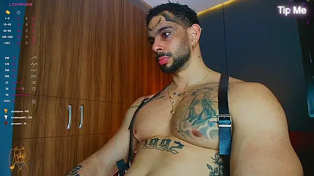massimo_visconti live cam on Stripchat