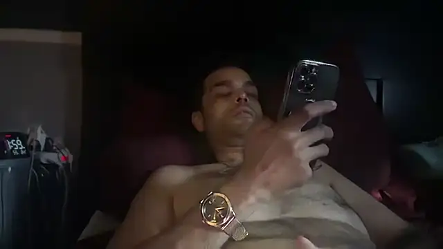 icebergslim281 live cam on Stripchat