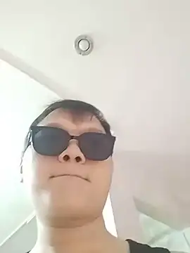 jineyy的直播畫面