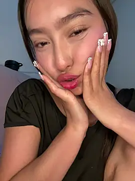 Miakittyyy님의 방송 화면