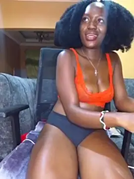 queenpee254 live cam on Stripchat